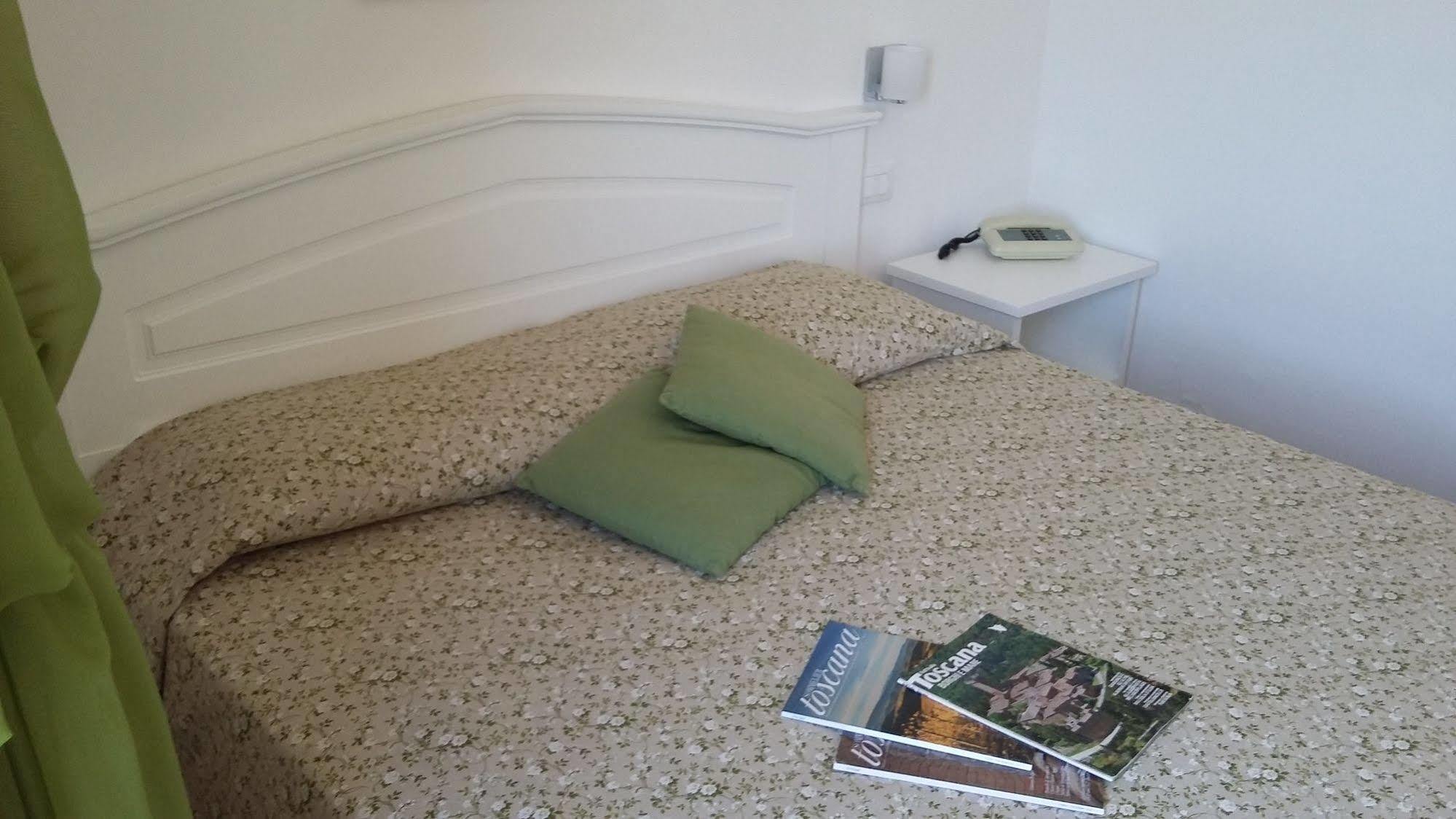 Hotel Porta Romana Di Luce Hotels เซียนา ภายนอก รูปภาพ