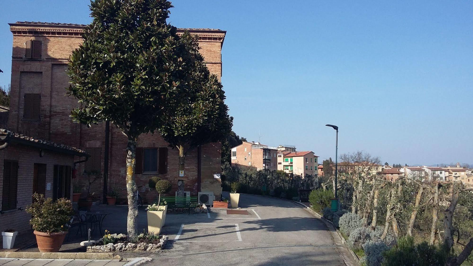 Hotel Porta Romana Di Luce Hotels เซียนา ภายนอก รูปภาพ
